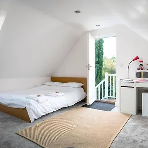 The Annexe Apartment