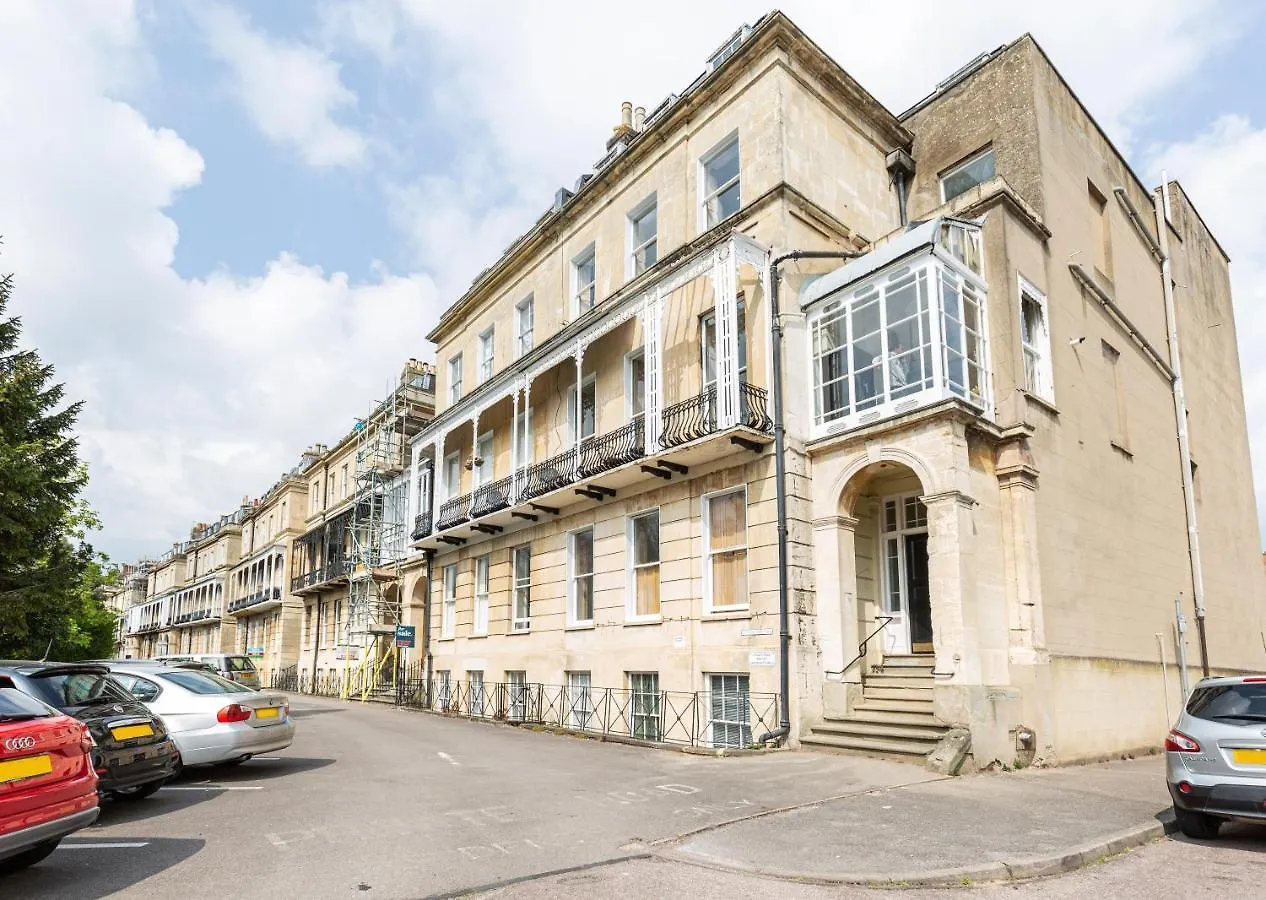 16 Lansdown Flat 3 - By Luxury Apartments Челтенхам 0*,  Великобритания